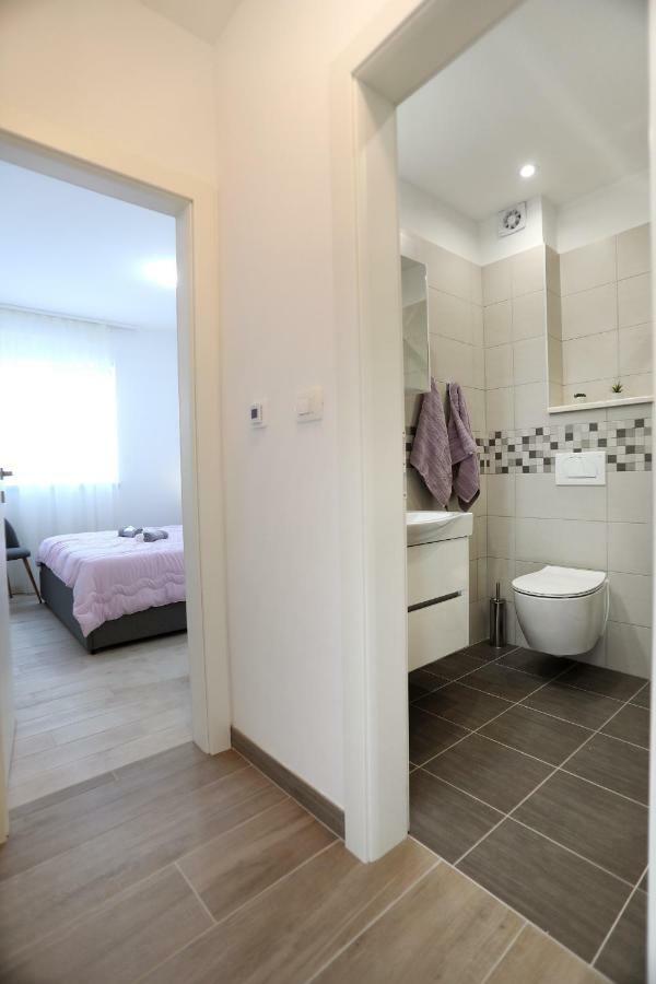 Apartment Little Marijeta Trogir Eksteriør billede
