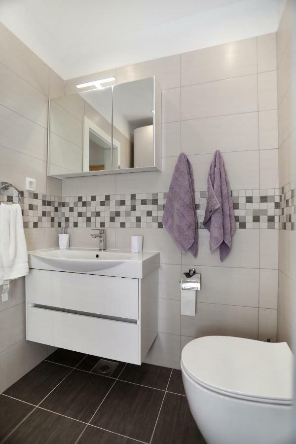 Apartment Little Marijeta Trogir Eksteriør billede